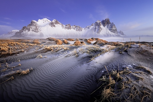Image "1:15 before sunrise" by Markus van Hauten