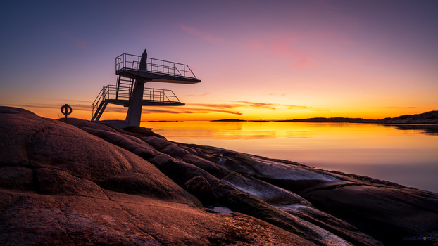 Image "By the sea" by Hans Jørgen Lindeløff