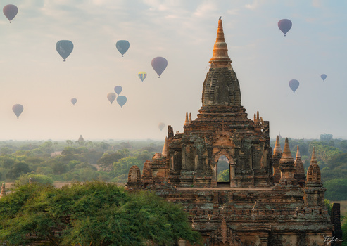 Image "Balloons Over Bagan" by Daniel John