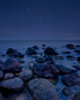Image "Into The Blue" by Aaron Ruy Musa