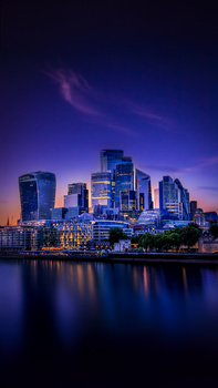 Image "London Skyline" by Firat Tuzunkan