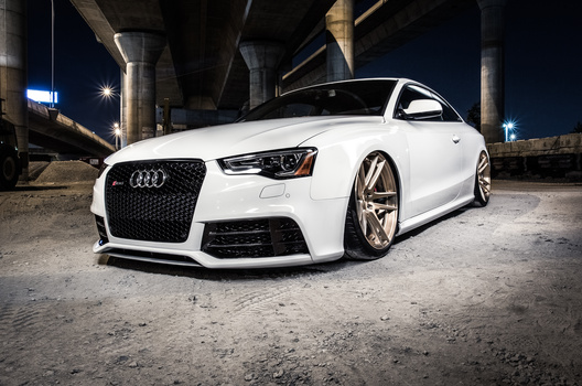 Image "Audi RS5 Light painting" by anthony adamick