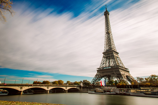 Image "Eiffel Tours, Paris" by Christin Bela