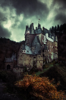 Image "Burg Eltz" by Jan Eide