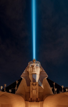 View Luxor by Jonathan Senécal