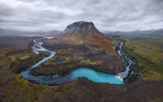 Þjófafoss by Tomás Sánchez