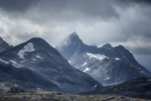 Image "Falketind" by Rickard Eriksson