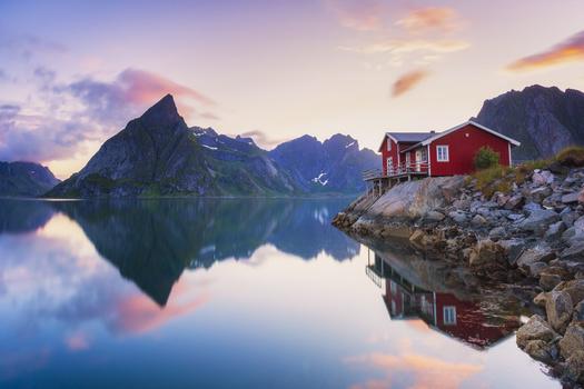 Image "Red Cabin" by Rickard Eriksson