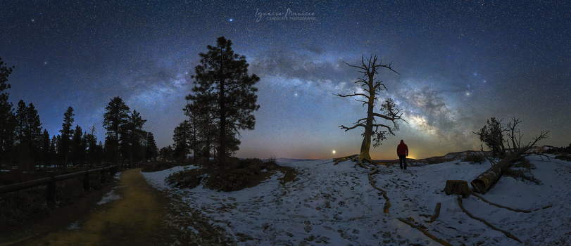 Image "Night in Bryce Canyon" by Ignacio Municio