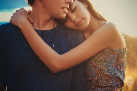 Image "Couple in sunset" by Vladmir Fonseca