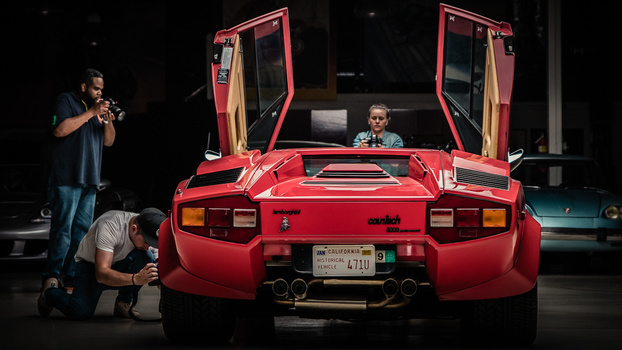 Image "Lamborghini Paparazzi" by Dan Stiel