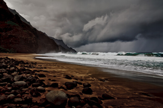 Image "Winter Storm, Kalalau Beach" by Ken McCurdy
