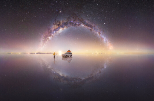 Image "Salar de Uyuni" by Daniel Viñé