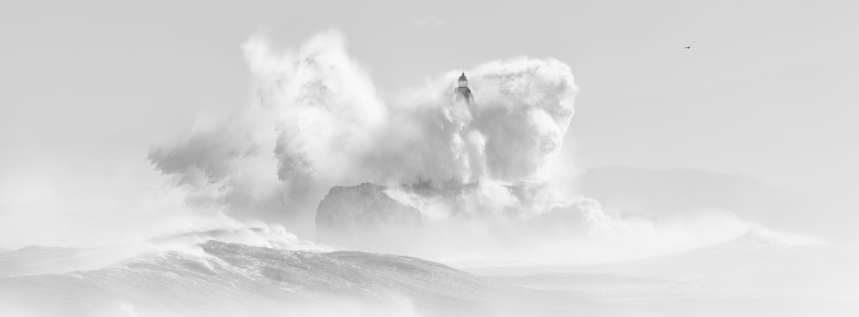 Image "Faro de Mouro" by Pablo Ruiz Garcia