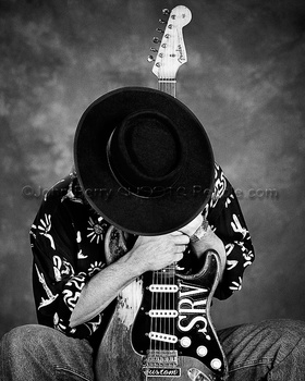 Image "The Final Bow of Stevie Ray Vaughan" by John Berry