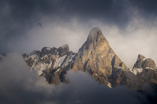 Image "La Meije - The Sundered Throne" by Hugo Valle