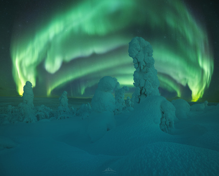 Revontuli by Hugo Valle