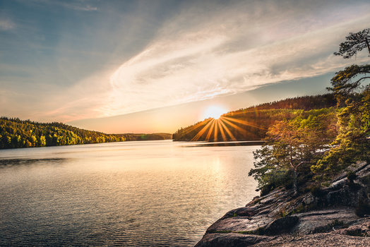 Image "Sunset teaches us that we must leave" by Shirak Soghomonian
