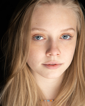 Image "Kenzi" by Charlie Pappas