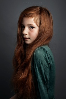 Image "Laura" by Rea Loschinger
