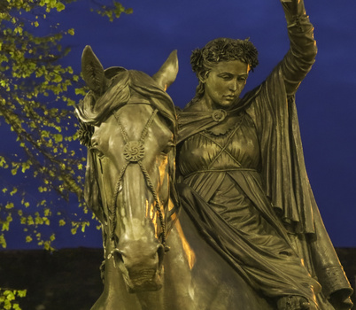 Image "Fine Lady" by Paul Hammond