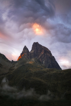 Image "Midi d'Ossau" by José Miguel Serna