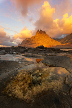 Image "Roque de los Dos Hermanos" by José Miguel Serna