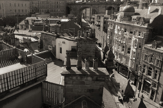 Image "NewCastle, UK" by Norton Dudeque
