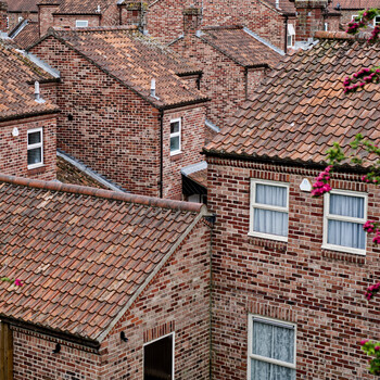 Image "Houses, York, UK" by Norton Dudeque