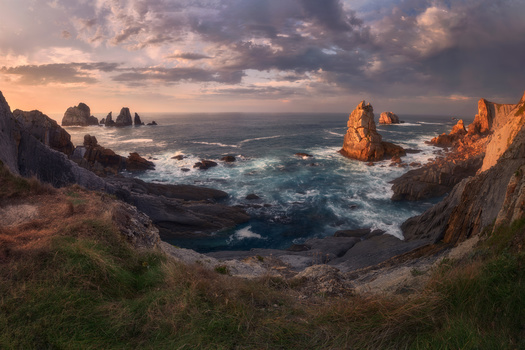 Image "Of Fiery Skies & Roaring Waters" by Álvaro Lamas