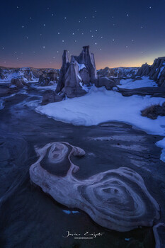 Image "Bisti Badlands" by Javier Enjuto Garcia