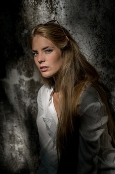 Image "LIGHT AND SHADE" by PEDRO Hayward