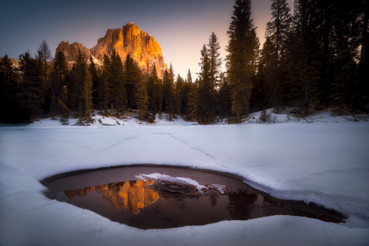 Image "Mirroring in Dolomites" by Martin Morávek