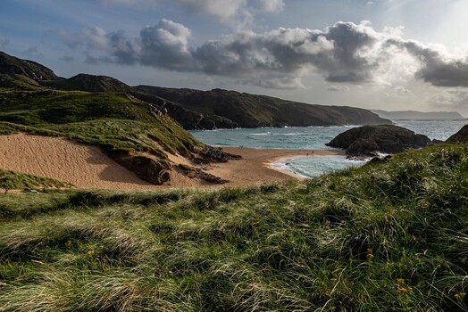 Image "Murder Hole Beach" by Marcin Bochenek