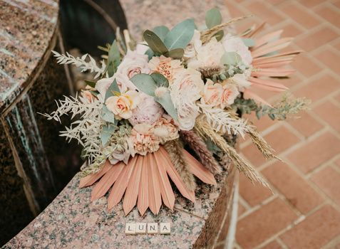 Image "flowers date" by Emily Avila