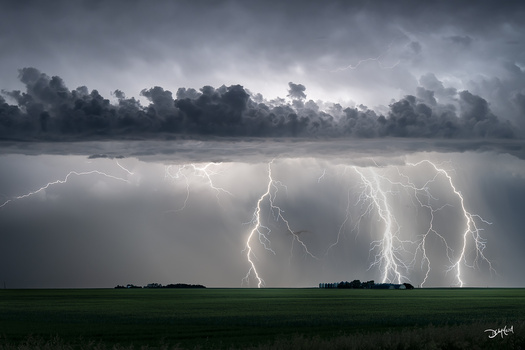 Image "Lightning" by Dean McLeod