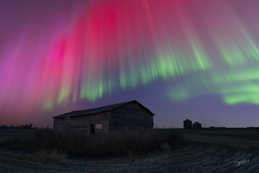 Image "Technicolor" by Dean McLeod