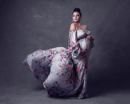 Image "Pregnancy Portrait" by Ksenija Kazakova