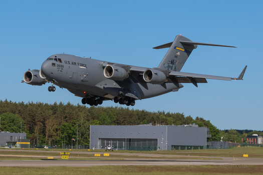 Image "United States Air Force McDonnell Douglas C-17A Globemaster III " by Angelika Gagalo