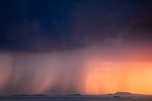 Image "Vibrant Rain" by Thomas Berge