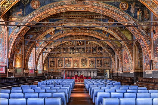 Image "Sala dei Notari in Perugia" by Herbert A. Franke