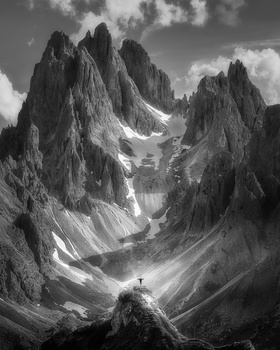 Image "Untouchable" by Thomas de Franzoni