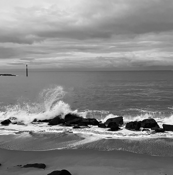 Image "Breaking waves" by Patrick Mills
