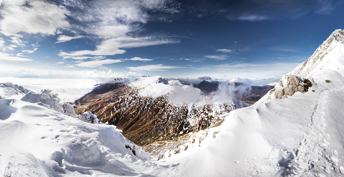 Image "The Summit" by Ivan Vukelic