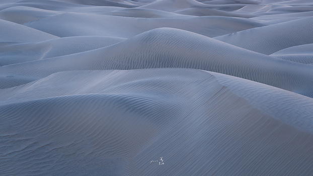 Image "DV blues" by Gerald Macua
