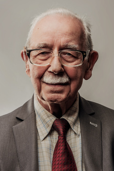 Image "Grandfather" by Dariusz G