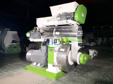 Image "Cat Litter Pellet Machine" by Richi Manufacture