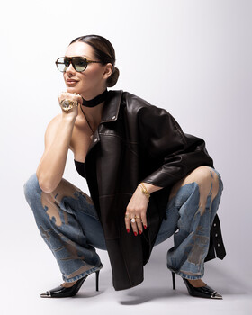 Image "Commercial Full-Body Fashion Shot | Leather & Denim Retouching" by IULIANA RETOUCH