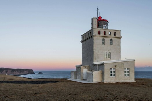 Image "Dyrhólaey Lighthouse: Photograph the Weather, Not Just the Landmark" by Sindri Þór Stefánsson