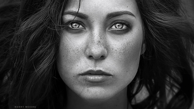Image "Valeria" by Kerry Moore